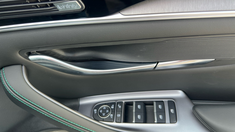 BYD Seal U 1.5 DM-i Boost 5dr Auto Estate